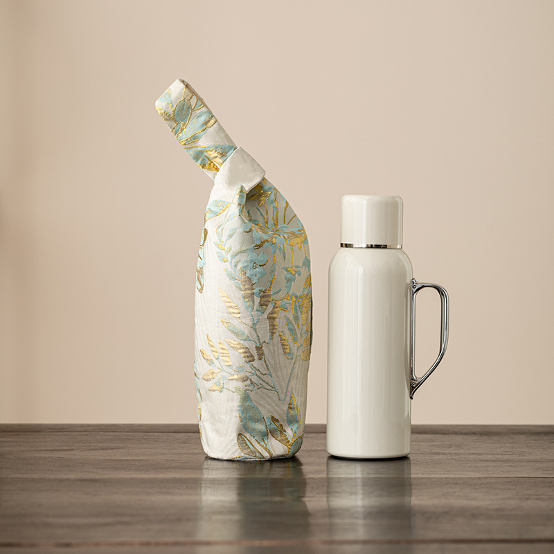 Travel thermos cup bag large l - Luxury Bags Levels review and price
